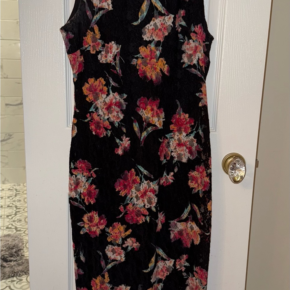 Eva Mendez for New York & Company Black Floral Sheath Dress